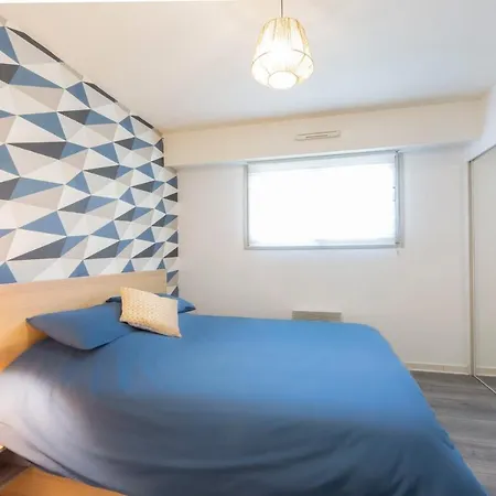 Apartment Salvy 2 Bedrooms Near The 300 Meters Antibes